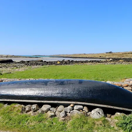 Nead Na Bhfainleog Swallows Nest * Aughrus More