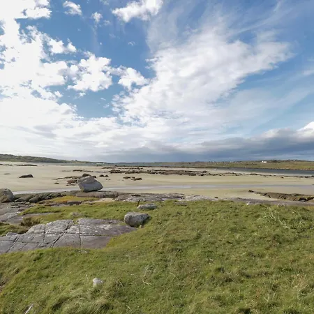 Nead Na Bhfainleog Swallows Nest Ferienhaus *