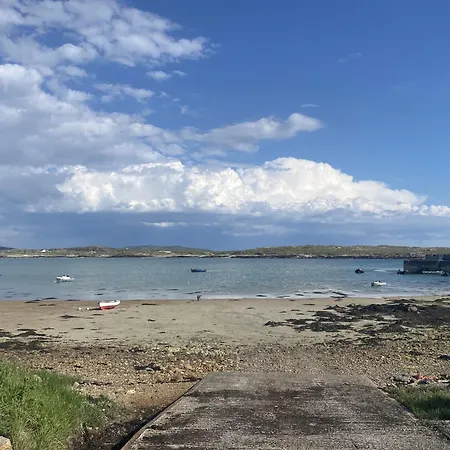 Nead Na Bhfainleog Swallows Nest Ferienhaus Aughrus More