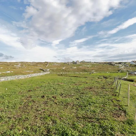 Nead Na Bhfainleog Swallows Nest *