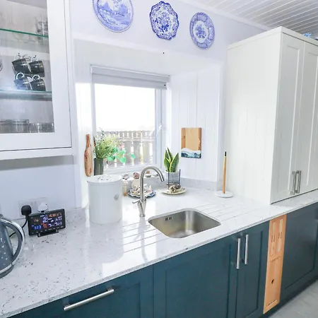 Nead Na Bhfainleog Swallows Nest Aughrus More