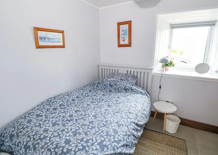 Holiday home Nead Na Bhfainleog Swallows Nest *